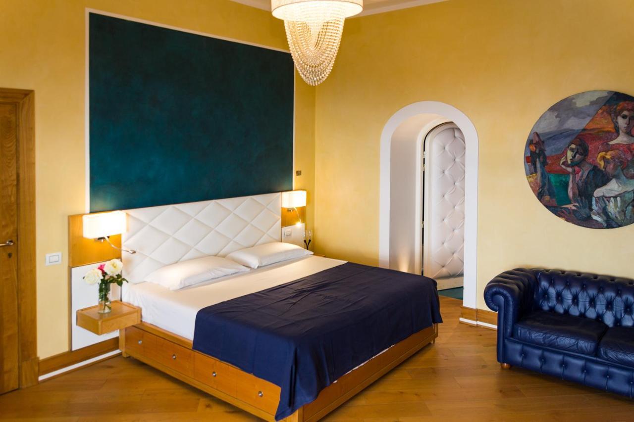 Villa Di Natale Pagani Extérieur photo